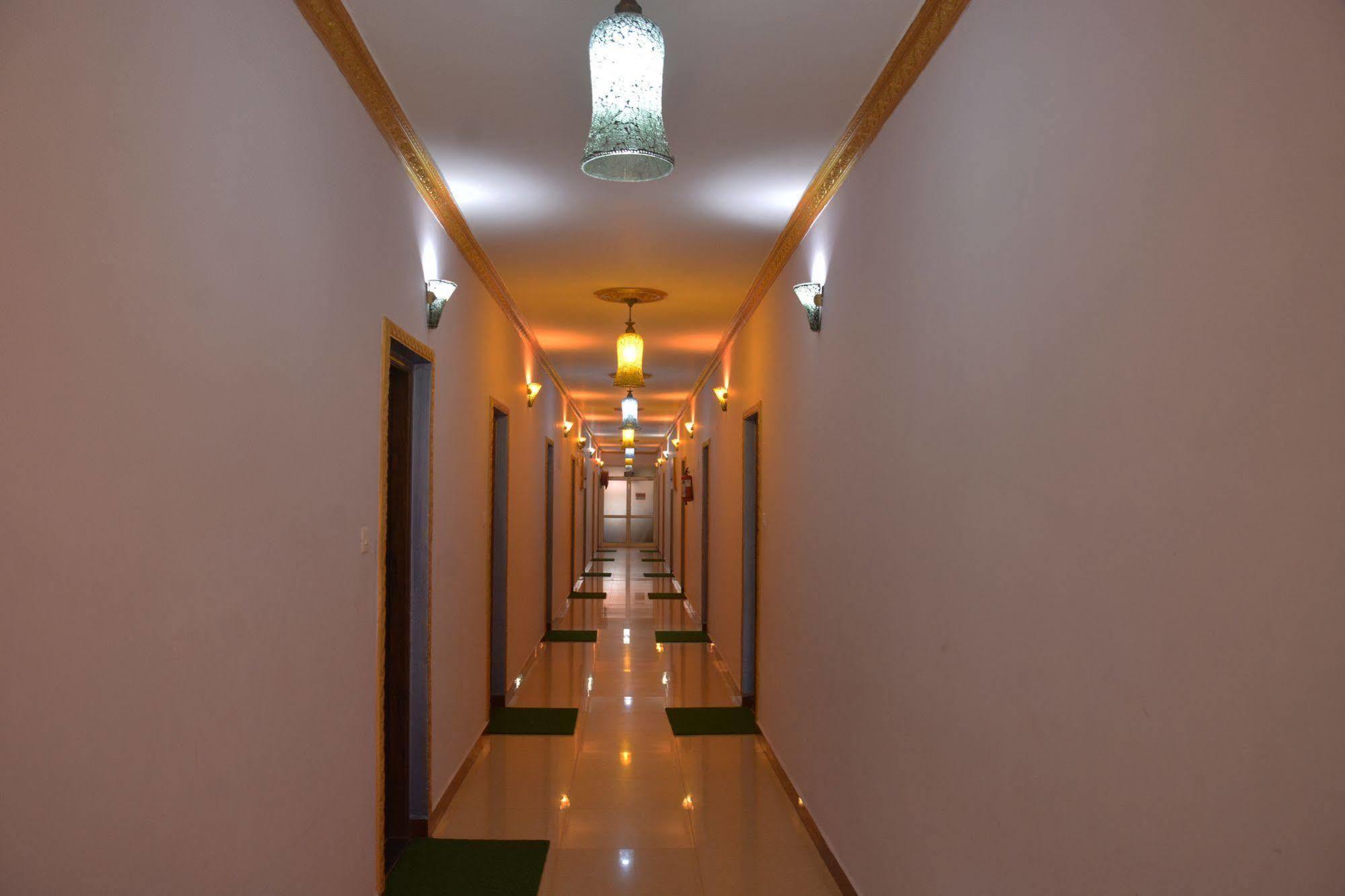 Rbr Suites 칼랑굿 외부 사진